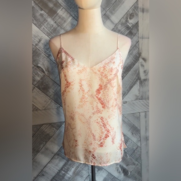 CUPCAKES AND CASHMERE HERMOSA SNAKE SKIN CAMi-TANK.    SIZE S - Picture 9 of 14